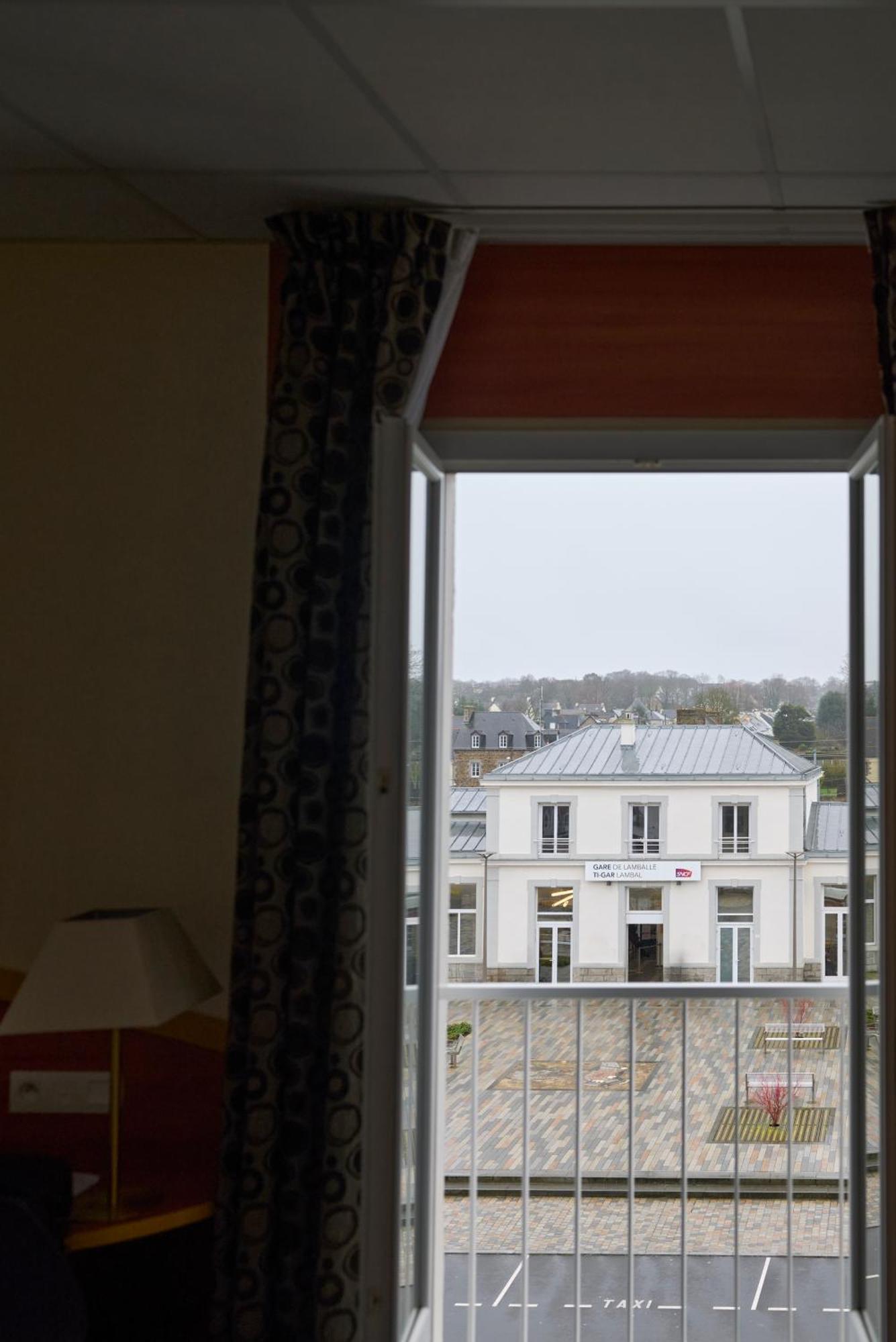 Kyriad Hotel Lamballe Bagian luar foto