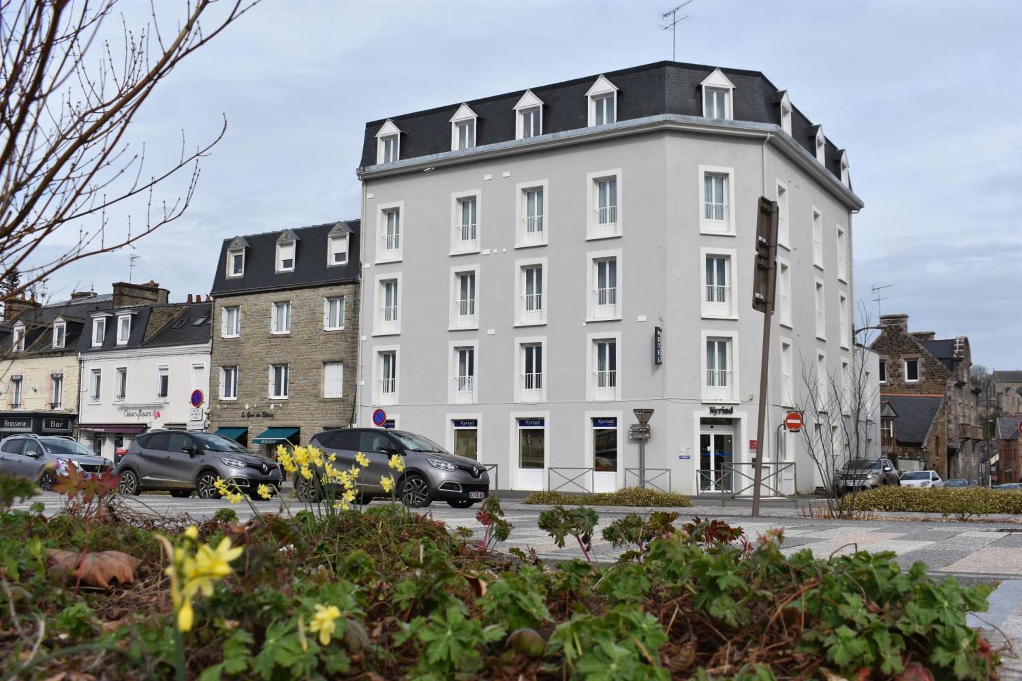 Kyriad Hotel Lamballe Bagian luar foto