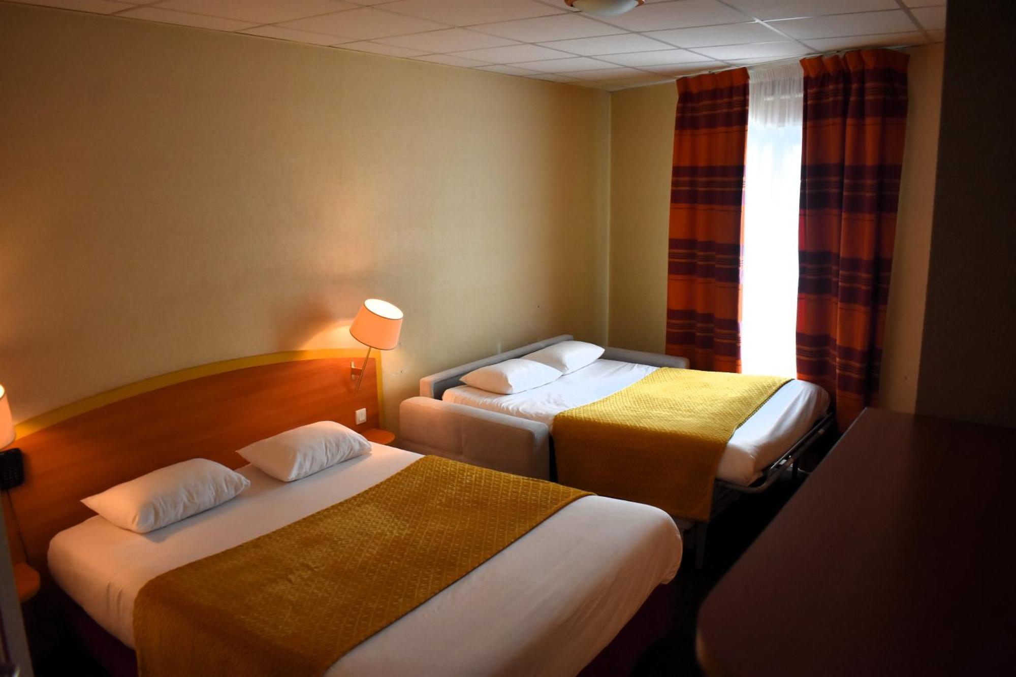 Kyriad Hotel Lamballe Bagian luar foto